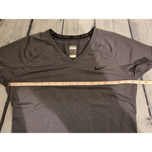 Nike Pro Combat Dri-Fit Tank Top Fitted V Neck Womens Size X Large Gray - Picture 7 of 8